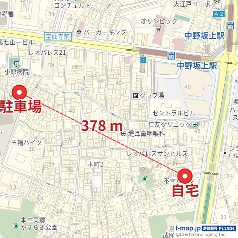 住宅地で自宅と駐車場の2点を指定し、直線距離378メートルが表示された許諾付き地図