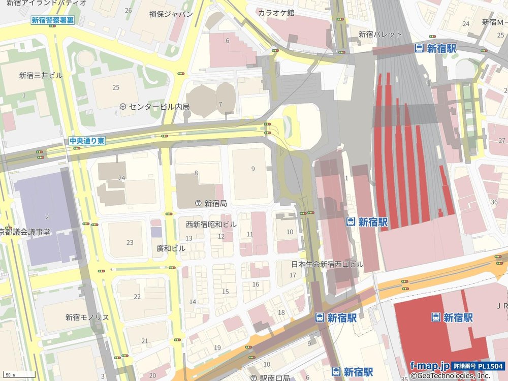 新宿駅周辺のベクター地図（SVG）。道路・建物・駅名の文字が入った状態
